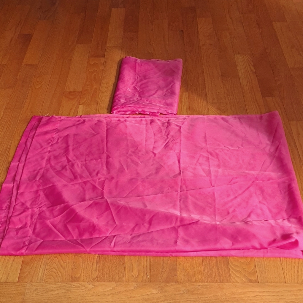 Set of 2 Sheer Pink Curtains